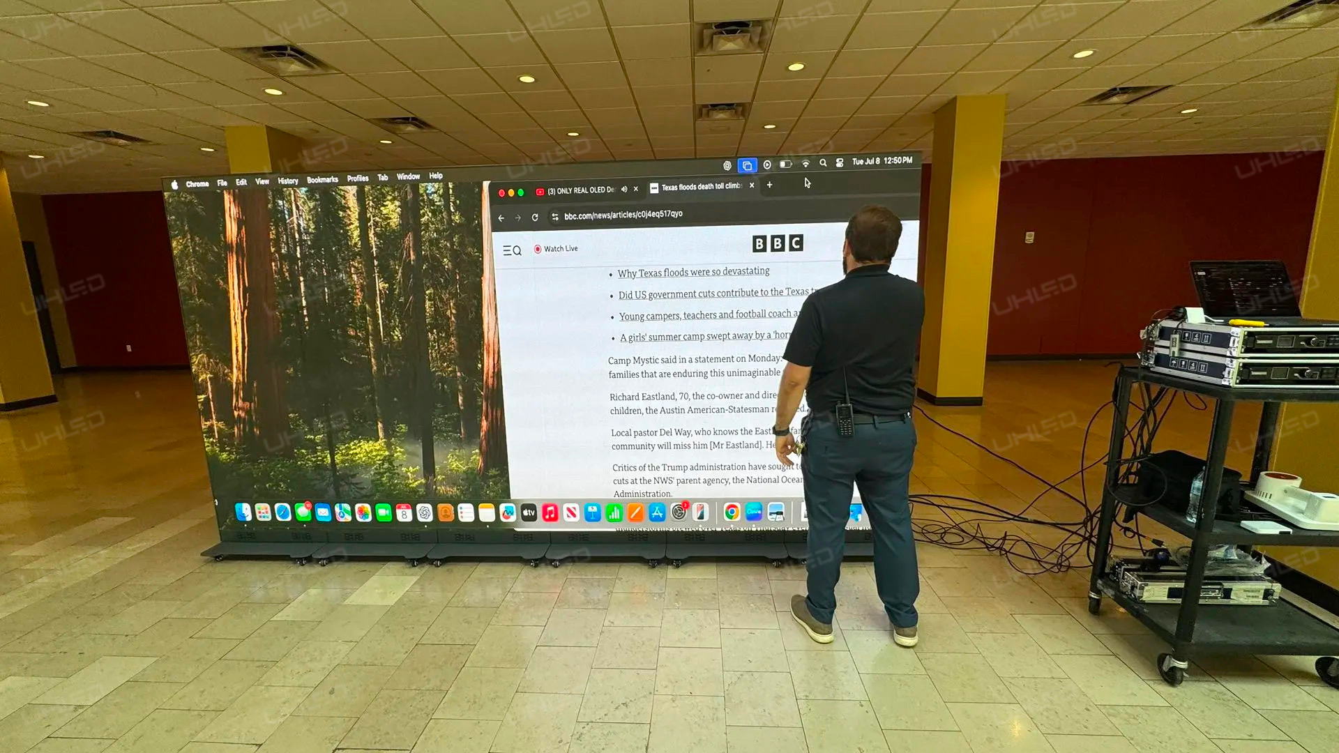 led poster seamless splicing